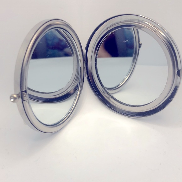 Cloisonné Mirror Compact - Picture 2 of 4